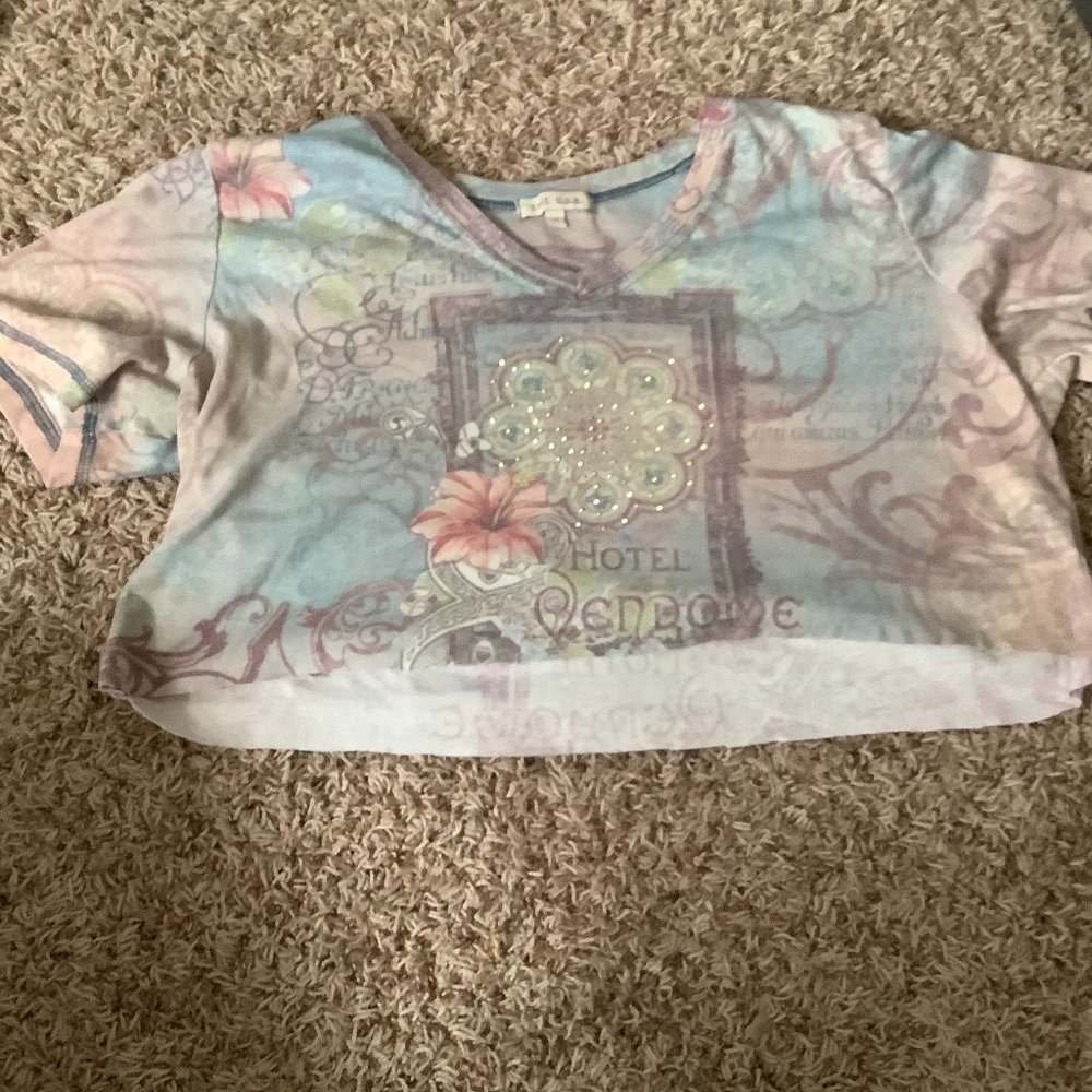 cropped grandma shirt